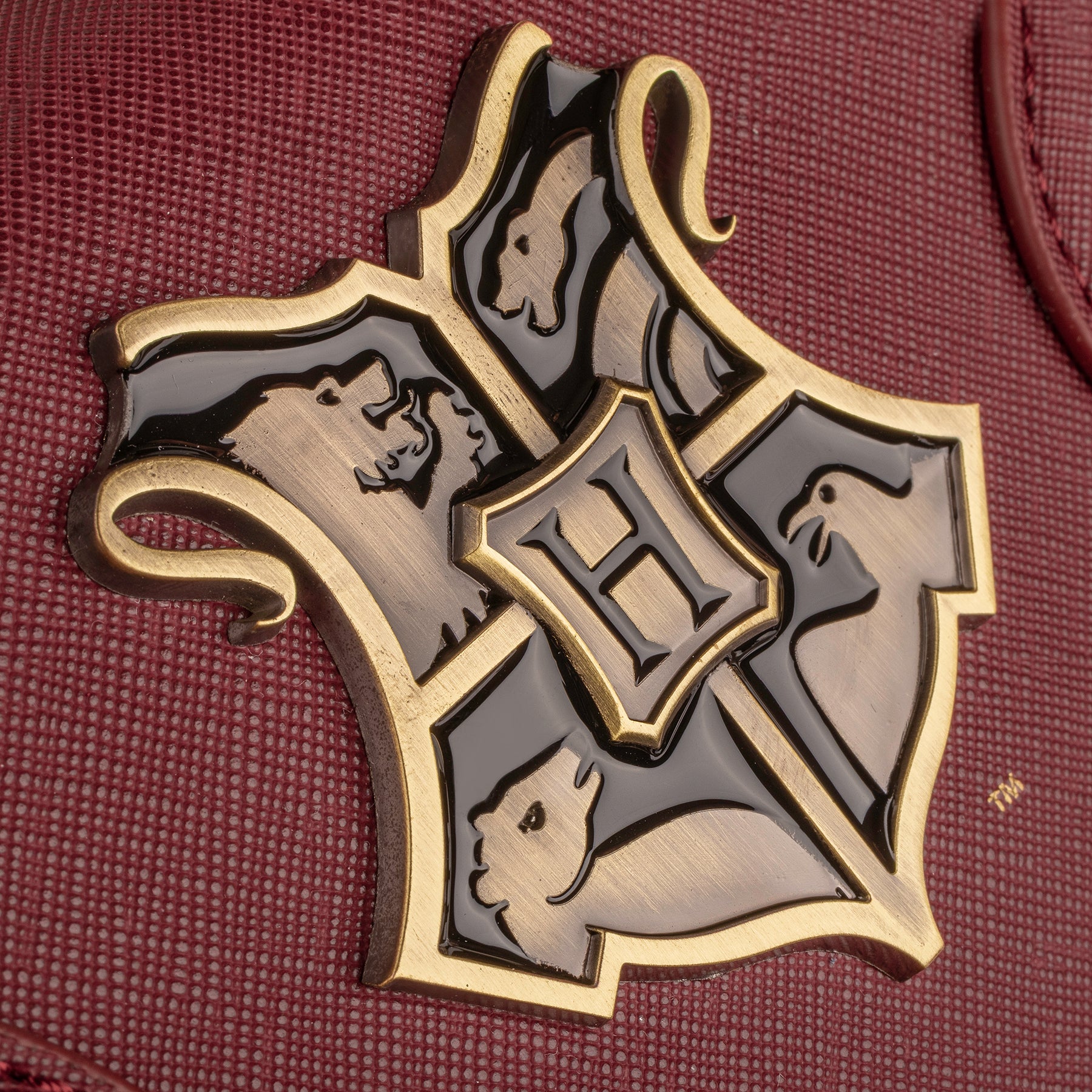 Harry Potter Hogwarts Crest Metal Badge Satchel Handbag